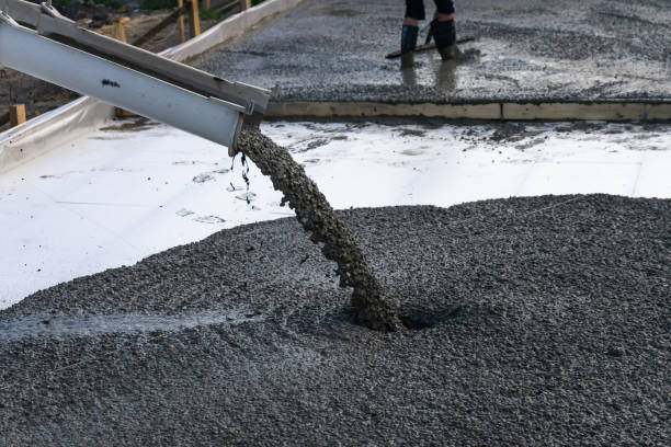 Best Best Concrete Contractor  in Loch Lomond, VA